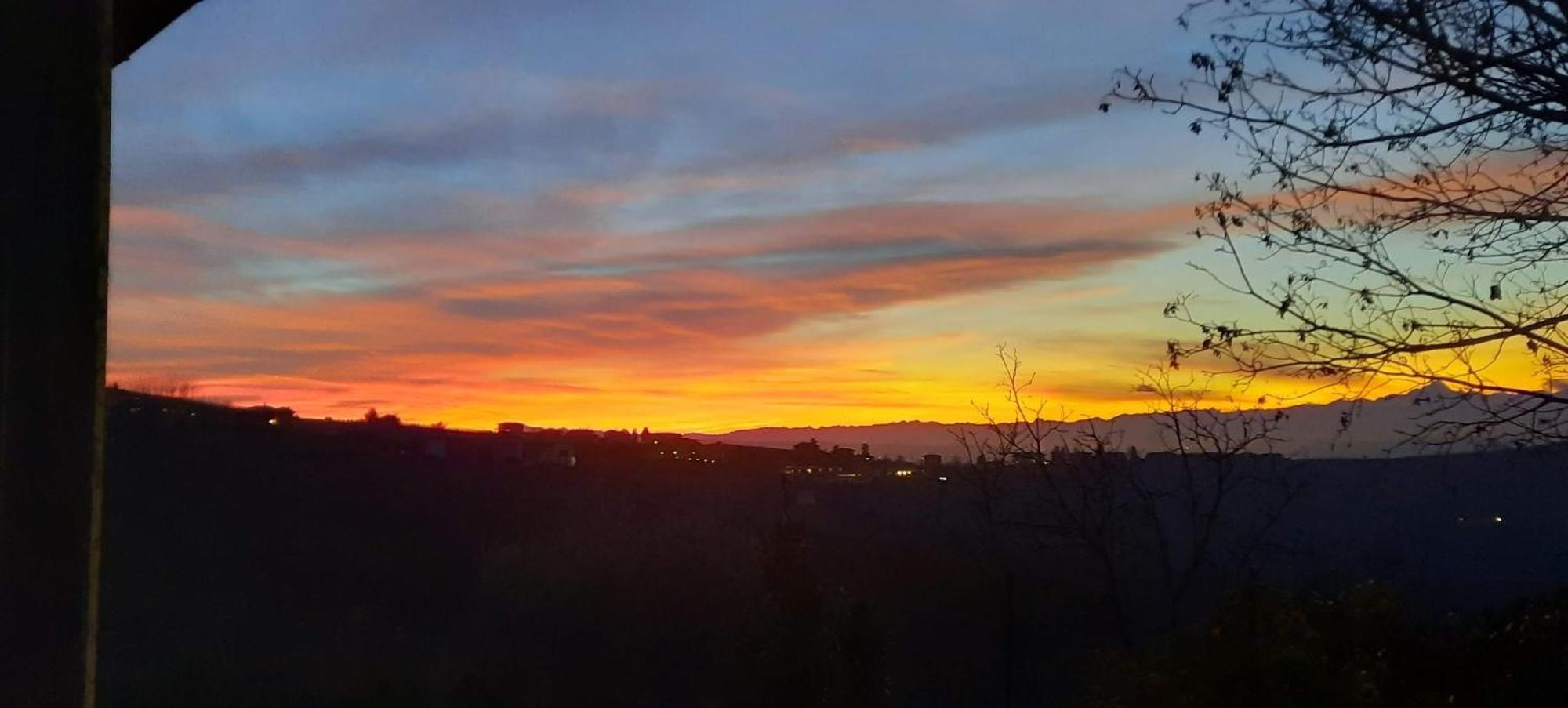 Ca Trifolera Barbaresco - Romantico Cascinale Con Antica Cantina Nel Cuore Delle Langhe - Degustazione Vini Nella Nostra Cantina Екстер'єр фото