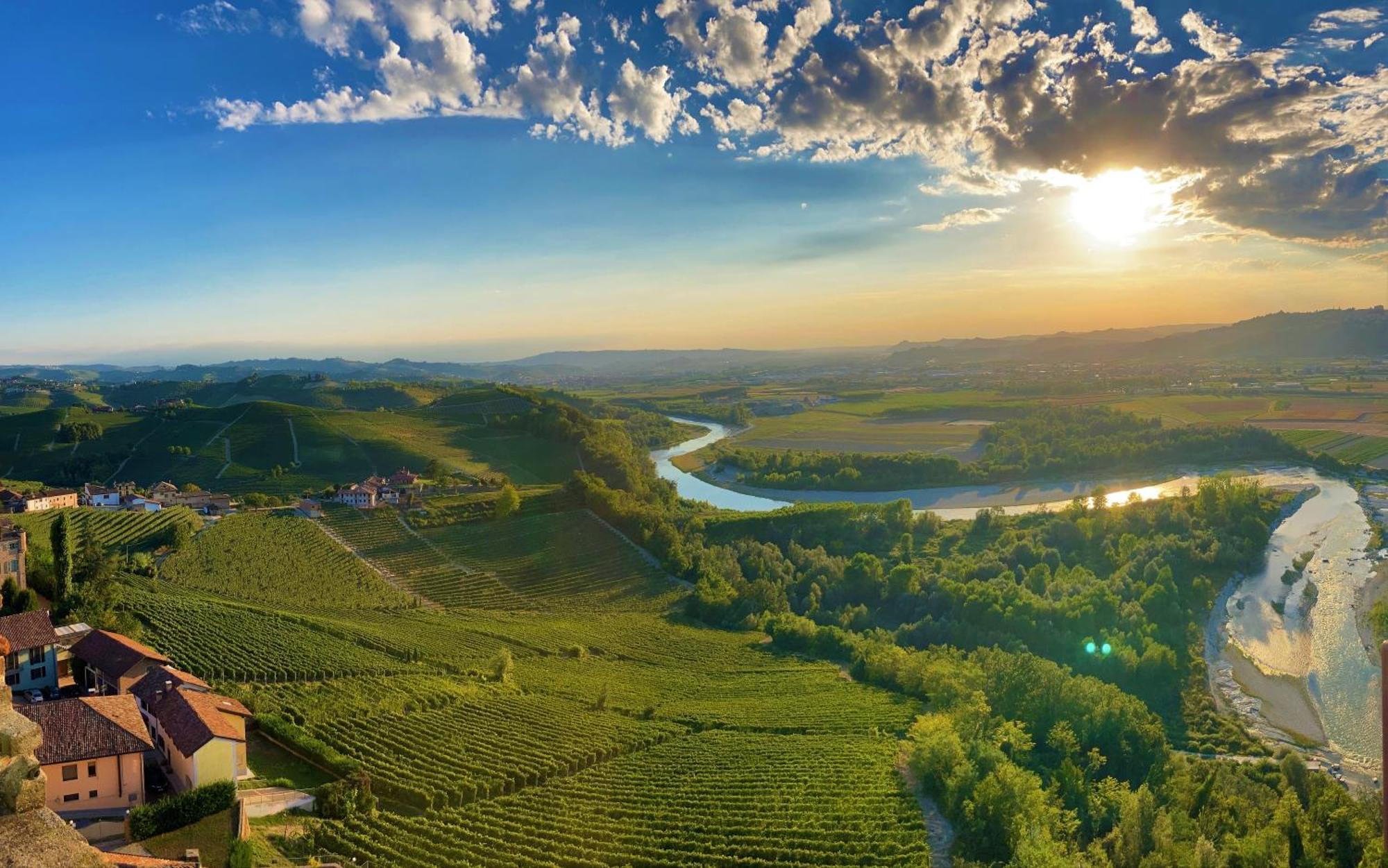 Ca Trifolera Barbaresco - Romantico Cascinale Con Antica Cantina Nel Cuore Delle Langhe - Degustazione Vini Nella Nostra Cantina Екстер'єр фото